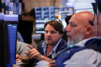 Saham AS Melemah Setelah Harga Minyak Naik dan Laporan Laba Nvidia Diekspektasikan