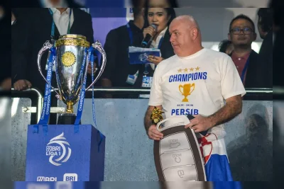 Hasil Lengkap Award Liga Super 2025/2026: Persib Juara, Bojan Hodak Pelatih Terbaik