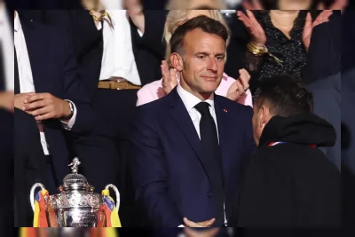 Macron Kecam Serangan Rudal Oreshnik Rusia di Ukraina