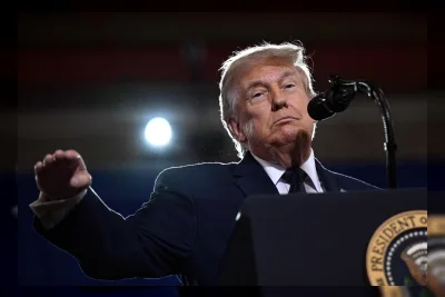 Trump Sebut Negosiasi Iran Berjalan Baik, Ancaman Serangan Lebih Kuat Jika Buntu