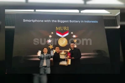 iQOO Z11 Resmi di Indonesia, Bawa Baterai 9.020mAh dan Rekor MURI
