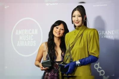 Lagu 'Golden' Kalahkan Taylor Swift dan Morgan Wallen Raih AMA Song of the Year