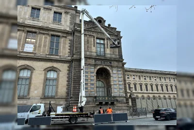 Perampokan Louvre Bernilai Rp1,6 Triliun Akan Diangkat ke Film