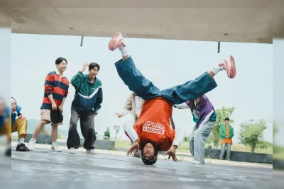 Film 'Wild Sing' Hadirkan Nostalgia K-pop Era 90-an dengan Humor Segar