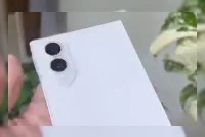 Video Hands-On Perlihatkan Dummy Samsung Galaxy Z Fold Wide
