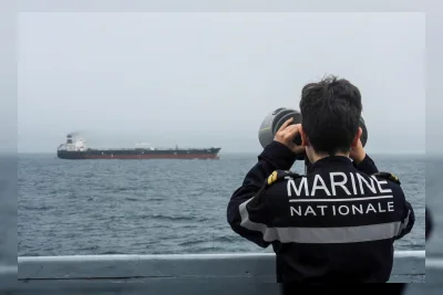 Prancis dan Inggris Cegat Kapal Tanker Rusia yang Dikenai Sanksi