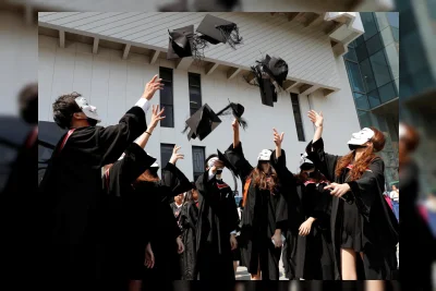 Mahasiswa China Mulai Tinggalkan Hong Kong karena Biaya dan Budaya