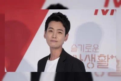 Jung Kyung-ho dan Sooyoung SNSD Putus setelah 14 Tahun Pacaran
