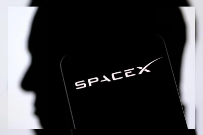 IPO SpaceX yang Tak Lazim Picu Antusiasme dan Kekhawatiran di Wall Street