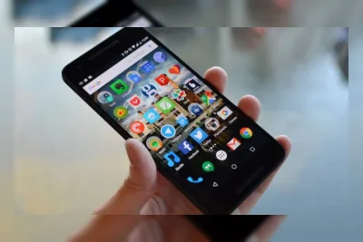 10 Aplikasi Bawaan Android yang Sebaiknya Langsung Dihapus