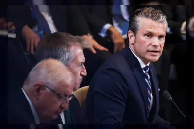 Menteri Pertahanan AS Kecam Sekutu NATO, Umumkan Tinjauan Pasukan di Eropa