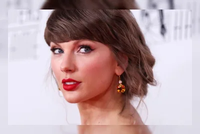 Tenda di Dekat Rumah Taylor Swift Picu Spekulasi Pernikahan