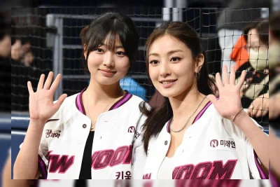 Jihyo TWICE Curi Perhatian di Pertandingan Baseball Bersama Adiknya