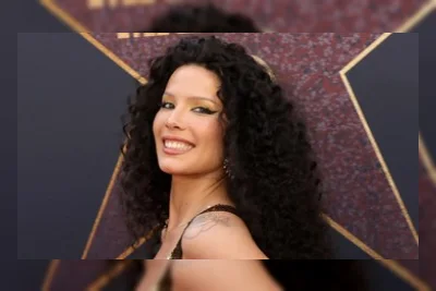Halsey Serang Balik Kritikus Anthony Fantano: Menjijikkan