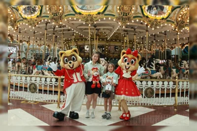 Sutradara 'KPop Demon Hunters' Kunjungi Lotte World Adventure