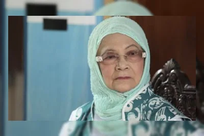 Kisah Abadi Perjuangan Bunda Iffet Bersihkan Slank dari Narkoba