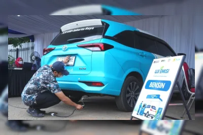 57 Kendaraan Dinas PLN UID Jakarta Raya Lulus Uji Emisi 100 Persen
