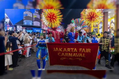 Kemeriahan Warna-Warni Parade Karnaval di Jakarta Fair 2026