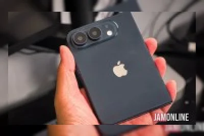 Dummy Foldable iPhone Ultra Terlihat dalam Warna Hitam