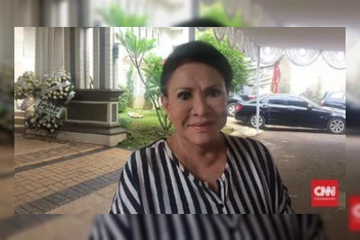 Mpok Atiek Ungkap Kunci Tetap Bugar dan Bahagia di Usia 70 Tahun