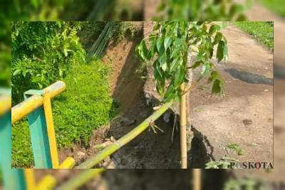Jalan Penghubung di Lebak Banten Longsor, Akses Tiga Desa Terhambat