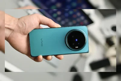 Harga dan Spesifikasi vivo X Fold 6: Kamera 200 MP, Baterai 7.000 mAh