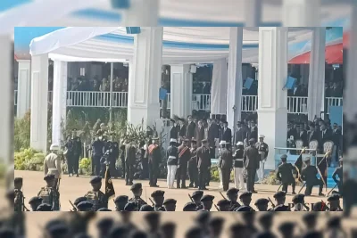 Prabowo Beri Penghargaan ke 10 Polda, 2 Satker, dan 6 Personel Polri di HUT Bhayangkara ke-80