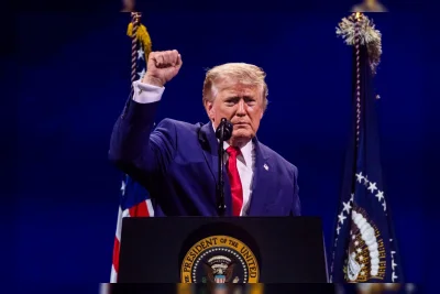 Trump Puji AS di HUT ke-250, Serang 'Komunis'