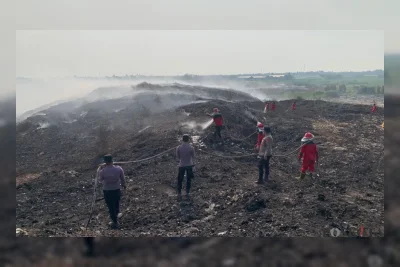 Kebakaran TPA Jatiwaringin: 102 Warga Mengungsi, 72 Terjangkit ISPA