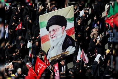 Iran Serang Target Militer AS di Teluk, Bersiap Makamkan Pemimpin Tertinggi