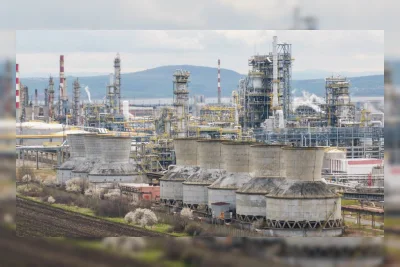 IEA: Produksi Minyak UEA Capai Rekor Tertinggi pada Juni