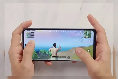 8 Cara Menjaga Kesehatan Mata saat Sering Main HP, Sederhana tetapi Efektif
