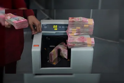 Konflik Selat Hormuz Bayangi Rupiah, S&P dan SUN Jadi Penopang