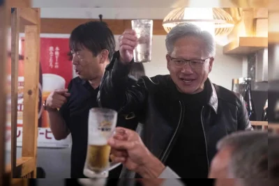 Usai Ayam Goreng di Korea, CEO Nvidia Bersulang Sate Babi di Jepang
