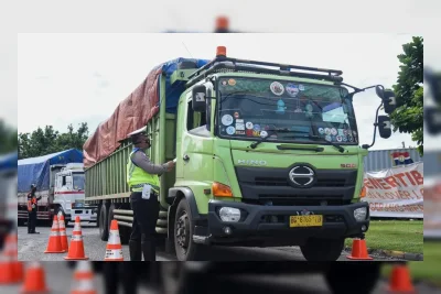 Polda Metro Jaya Dukung Penertiban Truk ODOL Usai Tabrak JPO