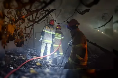 Lapak Semi Permanen di Depok Ludes Terbakar, Kerugian Ditaksir Rp100 Juta