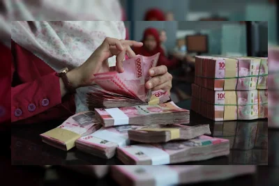 Awali Pekan, Rupiah Ditutup Melemah ke Rp17.942/US$