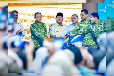 Prabowo Perintahkan TNI, Polri, dan Kepala Daerah Bergerak Tangani Sampah Nasional