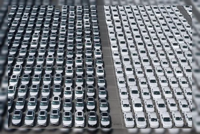 Komite Senat AS Akan Beri Suara pada RUU Larangan Mobil China