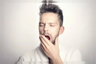Kenapa Kita Ikut Menguap Saat Melihat Orang Lain? Ini Penjelasan Ilmiahnya