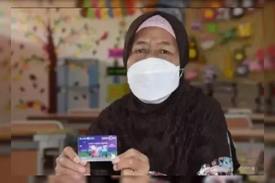 167.251 Lansia di Jakarta Terima Bansos KLJ Rp300.000, Ini Cara Cairkannya