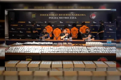 Polisi Tangkap 5 Anggota Sindikat Obat Keras Ilegal di Tanah Abang
