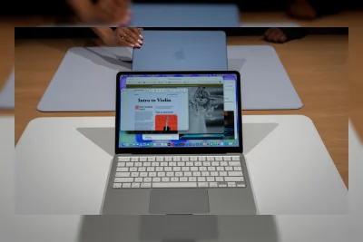 Samsung Display Jadi Pemasok Eksklusif Panel OLED untuk MacBook Pro Layar Sentuh