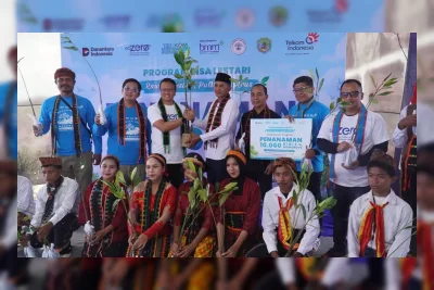 TelkomGroup Tanam 20 Ribu Mangrove untuk Ketahanan Ekosistem Pesisir