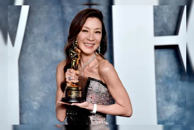 Michelle Yeoh Raih Penghargaan Asian Filmmaker of the Year di BIFF ke-31
