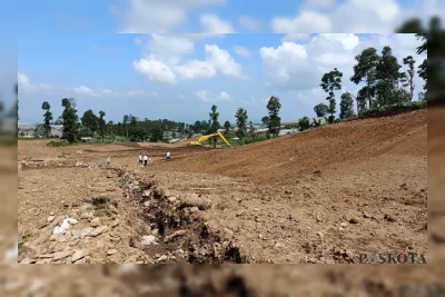 6 Bulan Pascalongsor, Ratusan Petani Pasirlangu Menunggu Kepastian Relokasi