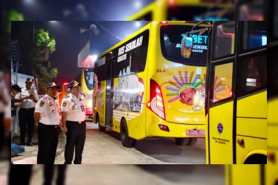 Jakarta Kembangkan Bus Sekolah Terintegrasi Identitas Digital Pelajar