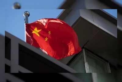 Topan Dolphin Terjang China, Bandara dan Kereta Api Setop Layanan