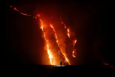 Kebakaran Hutan di Taman Nasional Bromo Meluas, Pihak Berwenang Dikerahkan