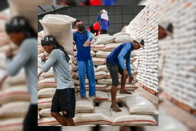 Bantuan Beras 997.200 Ton Dicairkan Sekaligus untuk 33,24 Juta Keluarga